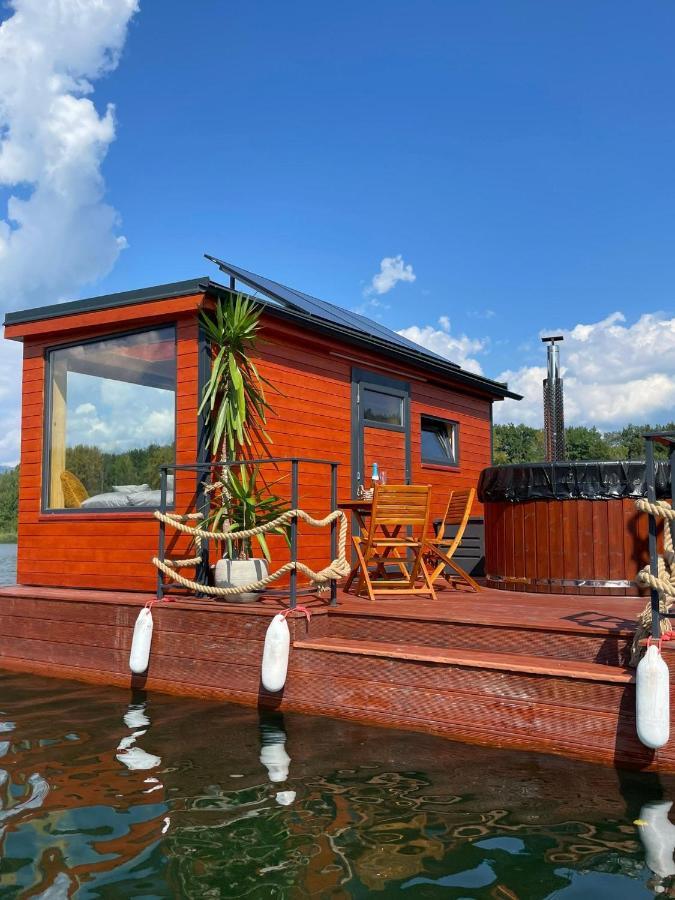 Hotel Aquachill Houseboat & Wellness Liptovský Trnovec Exteriér fotografie