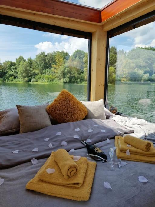 Hotel Aquachill Houseboat & Wellness Liptovský Trnovec Exteriér fotografie