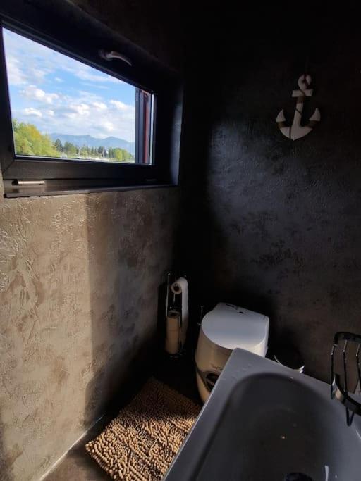 Hotel Aquachill Houseboat & Wellness Liptovský Trnovec Exteriér fotografie