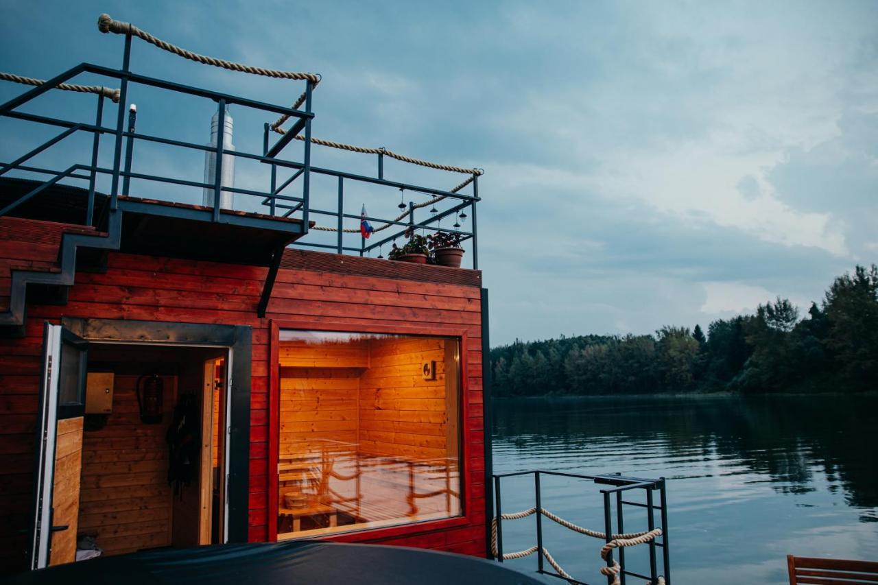 Hotel Aquachill Houseboat & Wellness Liptovský Trnovec Exteriér fotografie