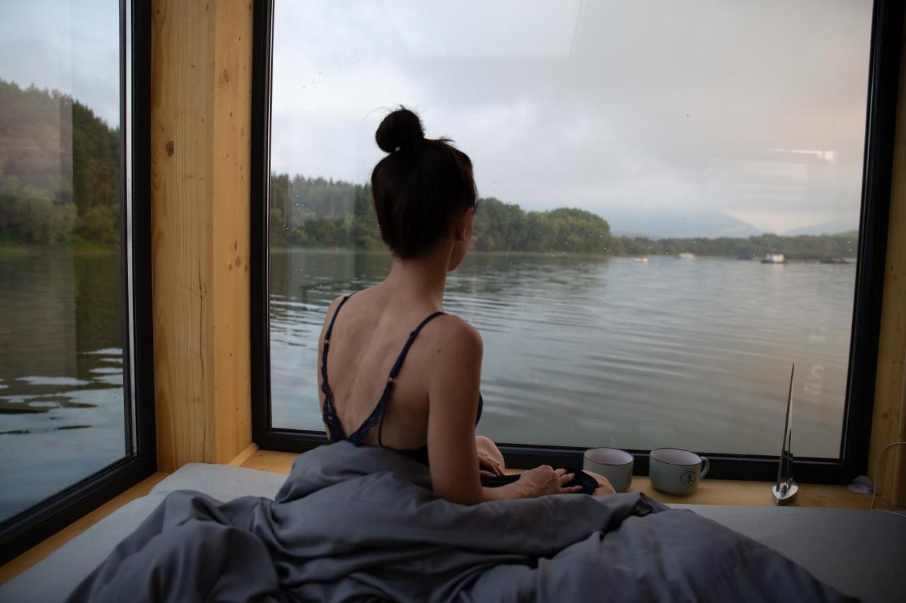Hotel Aquachill Houseboat & Wellness Liptovský Trnovec Exteriér fotografie
