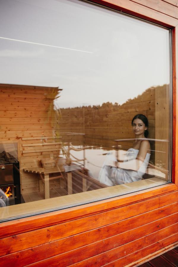 Hotel Aquachill Houseboat & Wellness Liptovský Trnovec Exteriér fotografie