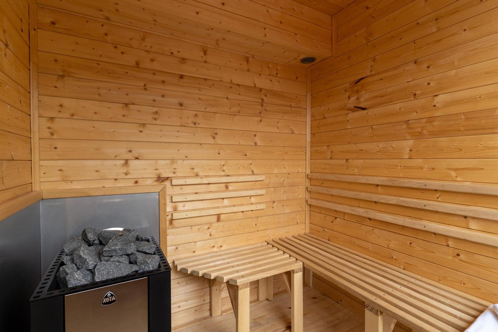 Hotel Aquachill Houseboat & Wellness Liptovský Trnovec Exteriér fotografie
